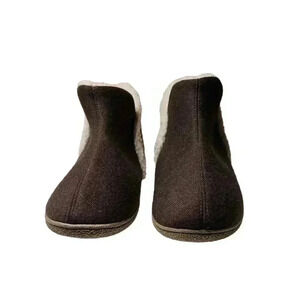 Ultra Ideas Slippers 9 NWOT